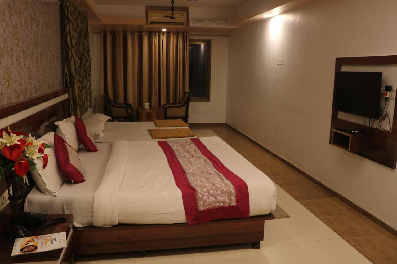 Mountview Resort Lonavala Exteriör bild