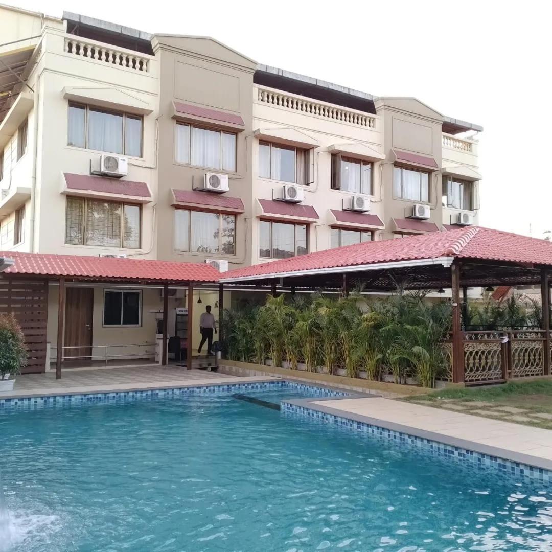 Mountview Resort Lonavala Exteriör bild